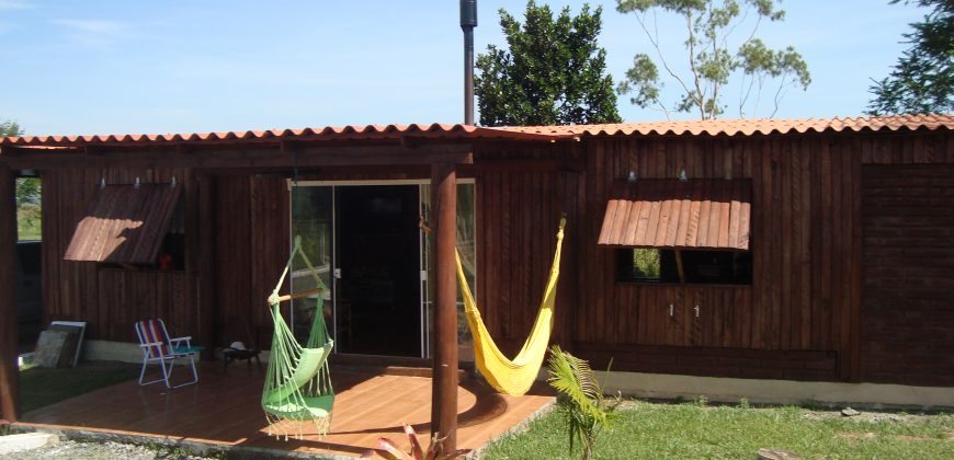 casa de pedra e  costaneira rustica