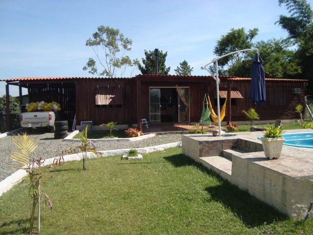 casa de pedra e  costaneira rustica