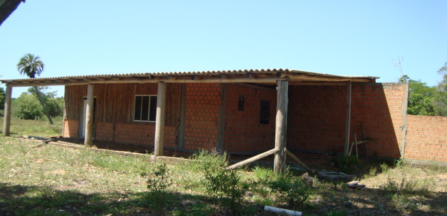 1 hectar c/ duas casas simples