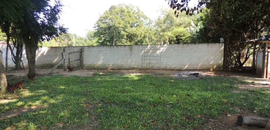Área com 1650m²