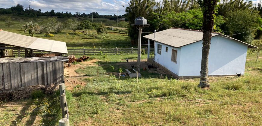 2 hectares , galpão, casa de alv, açude, galinheiro parada 91 aguas claras viamão