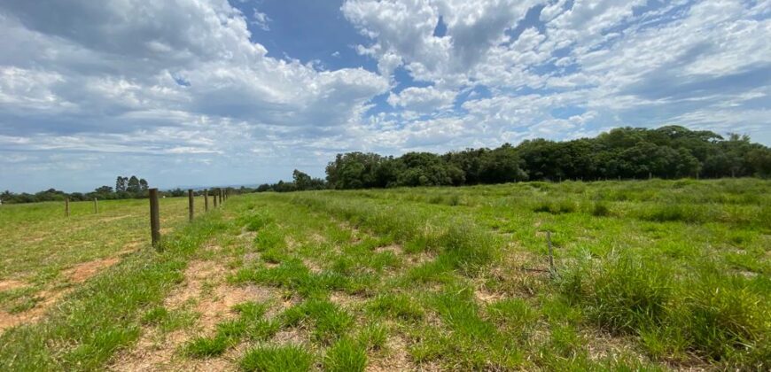 2 hectares à 500 metros  da RS 040 parada 89 aguas claras viamão