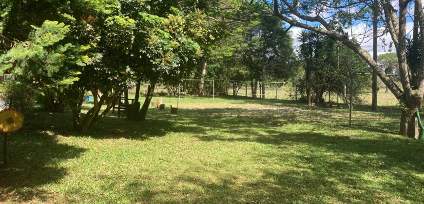sitio  c / casa estilo rustica  condomínio  lancer