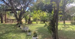 sitio  c / casa estilo rustica  condomínio  lancer