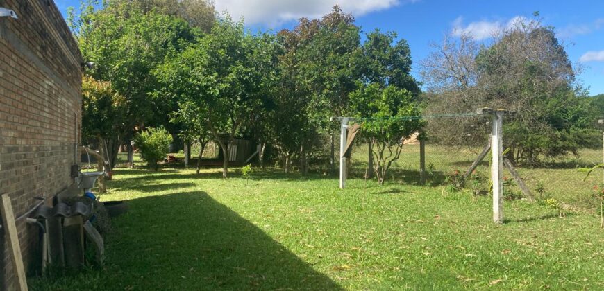 sitio  c / casa estilo rustica  condomínio  lancer