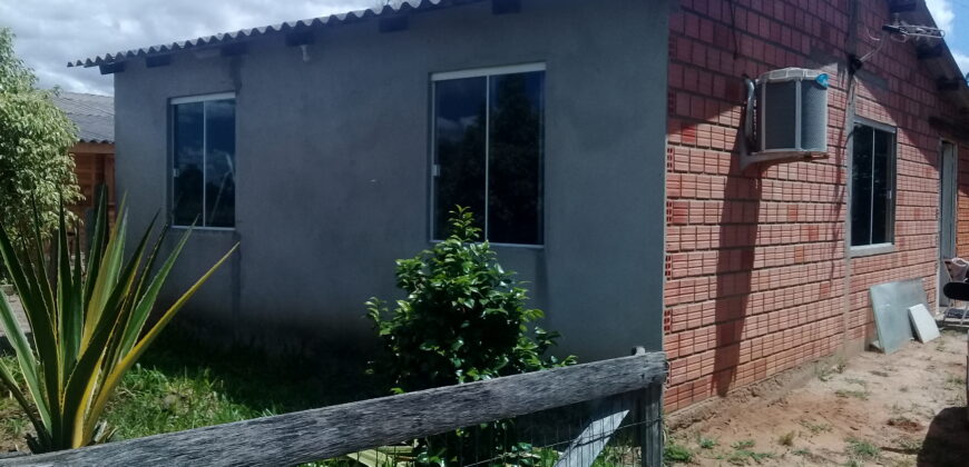 casa á 500 metros da rs 040 aguas claras viamão