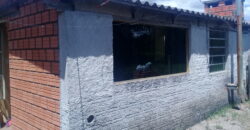 casa á 500 metros da rs 040 aguas claras viamão
