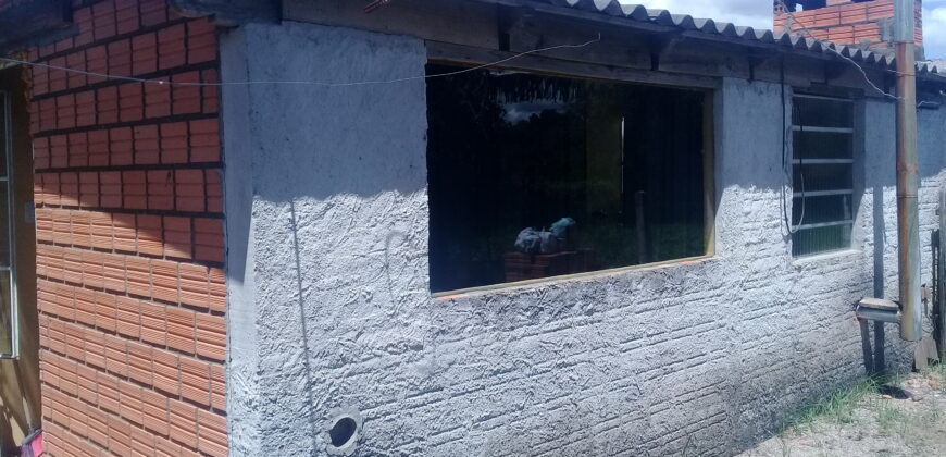 casa á 500 metros da rs 040 aguas claras viamão
