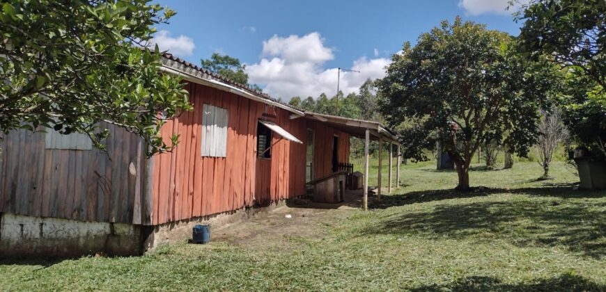 casa c/ 2 hectares parque eldorado 8 km da BR 290
