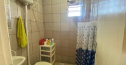 sítio em condomínio fechado com casa de costaneira duplada