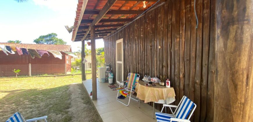 sítio em condomínio fechado com casa de costaneira duplada