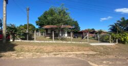 sítio em condomínio fechado com casa de costaneira duplada