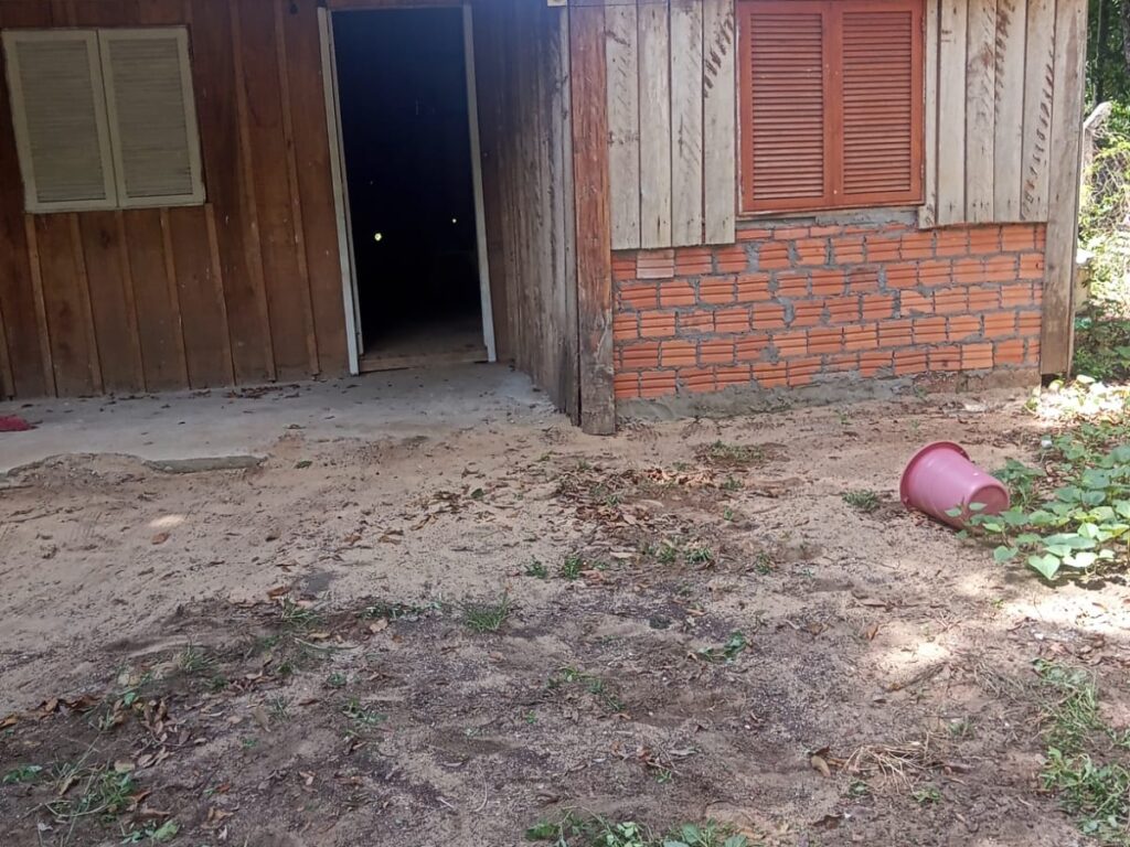 casa  simples rancho do sol  Águas claras Viamão