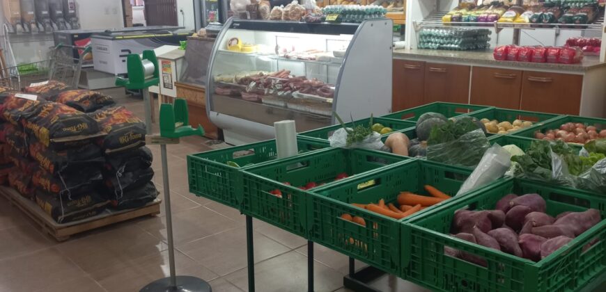 supermercado á venda