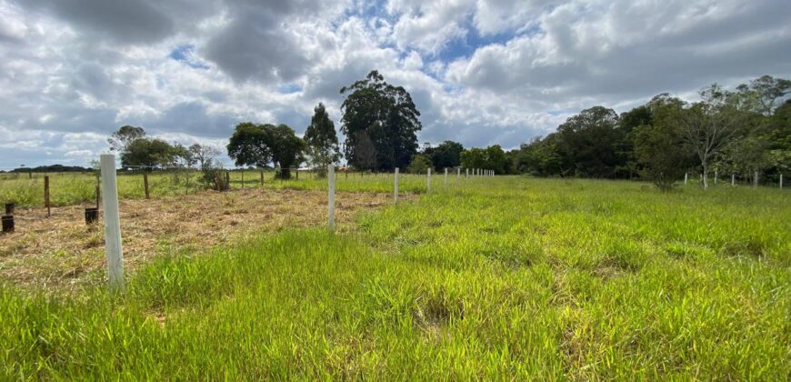 terreno  2500 m2  cercado