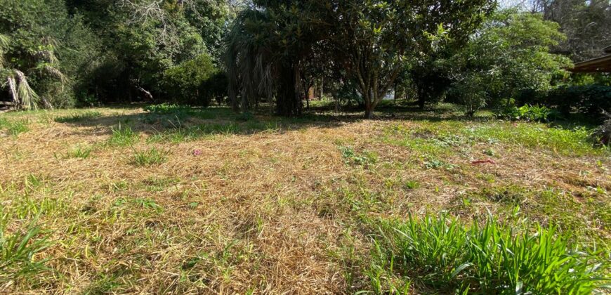 Ótimo terreno com 1.857m² dentro de condomínio fechado