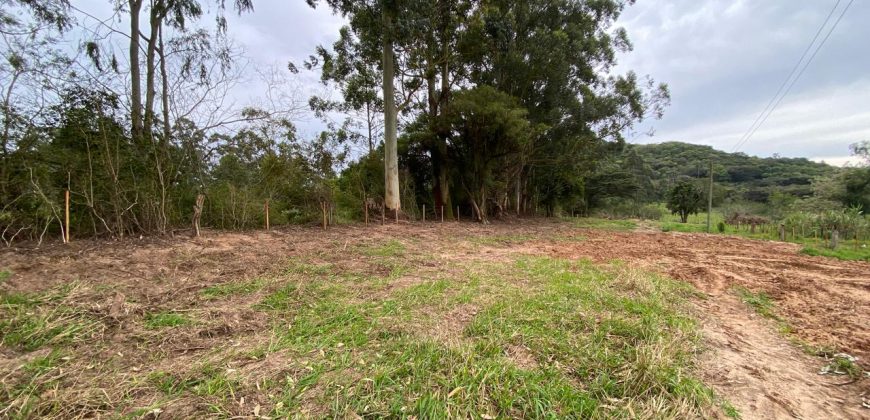 chacara de 3200 m2  estrada Rancho alegre Águas claras  Viamão