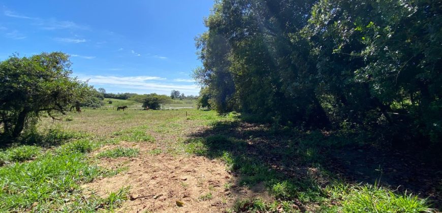 chácara  medindo 5536 m2     2km da rs 040